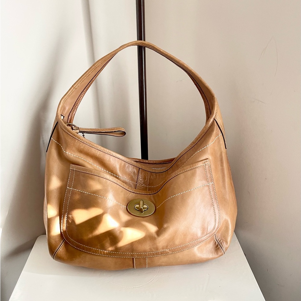 COACH, Tan Vintage Ergo Hobo -18” x 12”